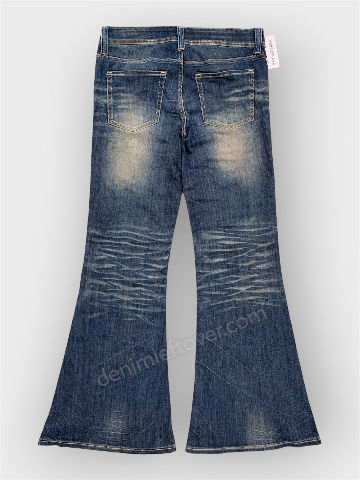 Women's Bell Bottom Fit Vintage Medium Blue Jean DLW397