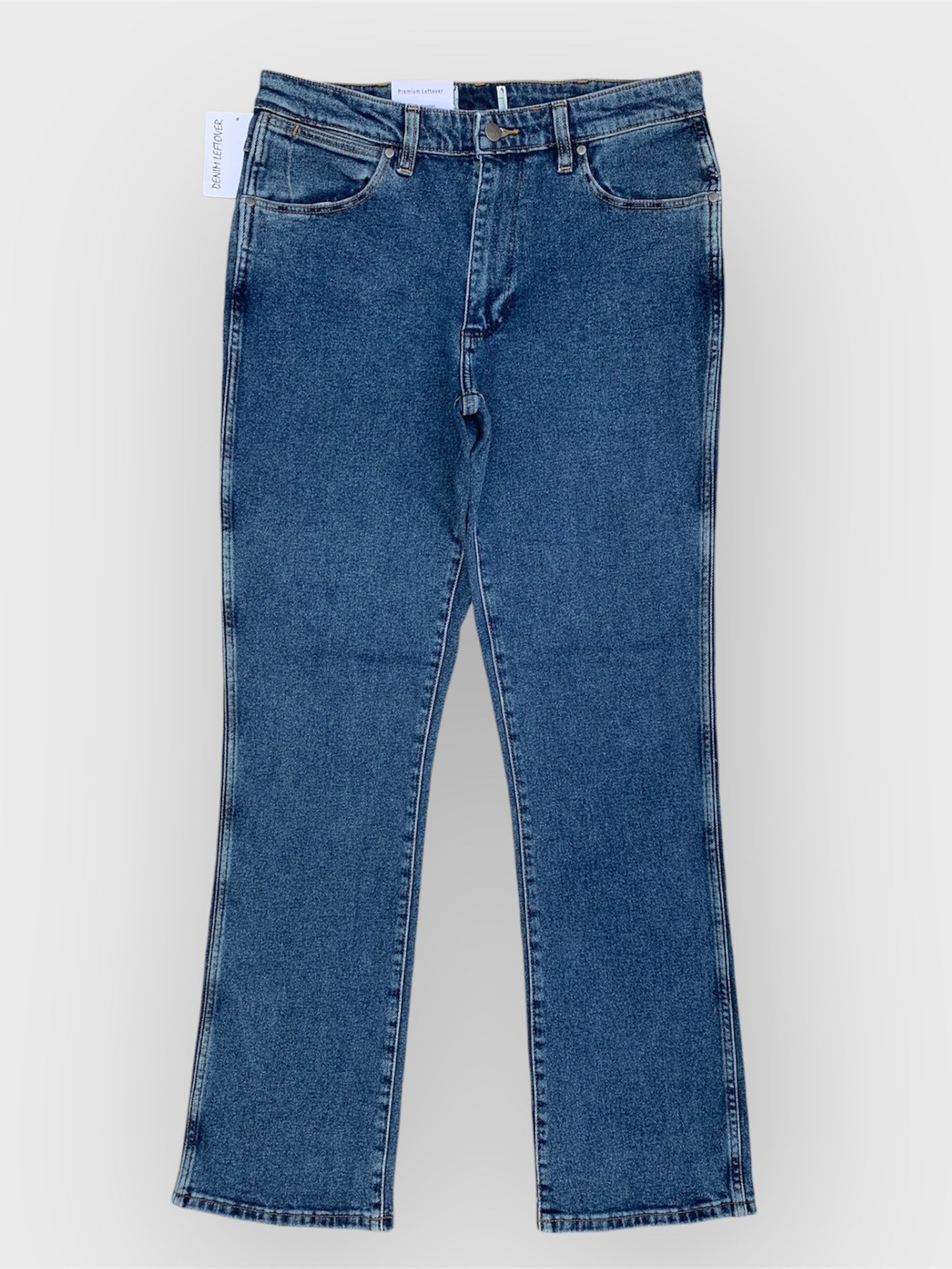 Men's Regular Bootcut Fit Medium Blue Jean DL4320 (Minor Fault)
