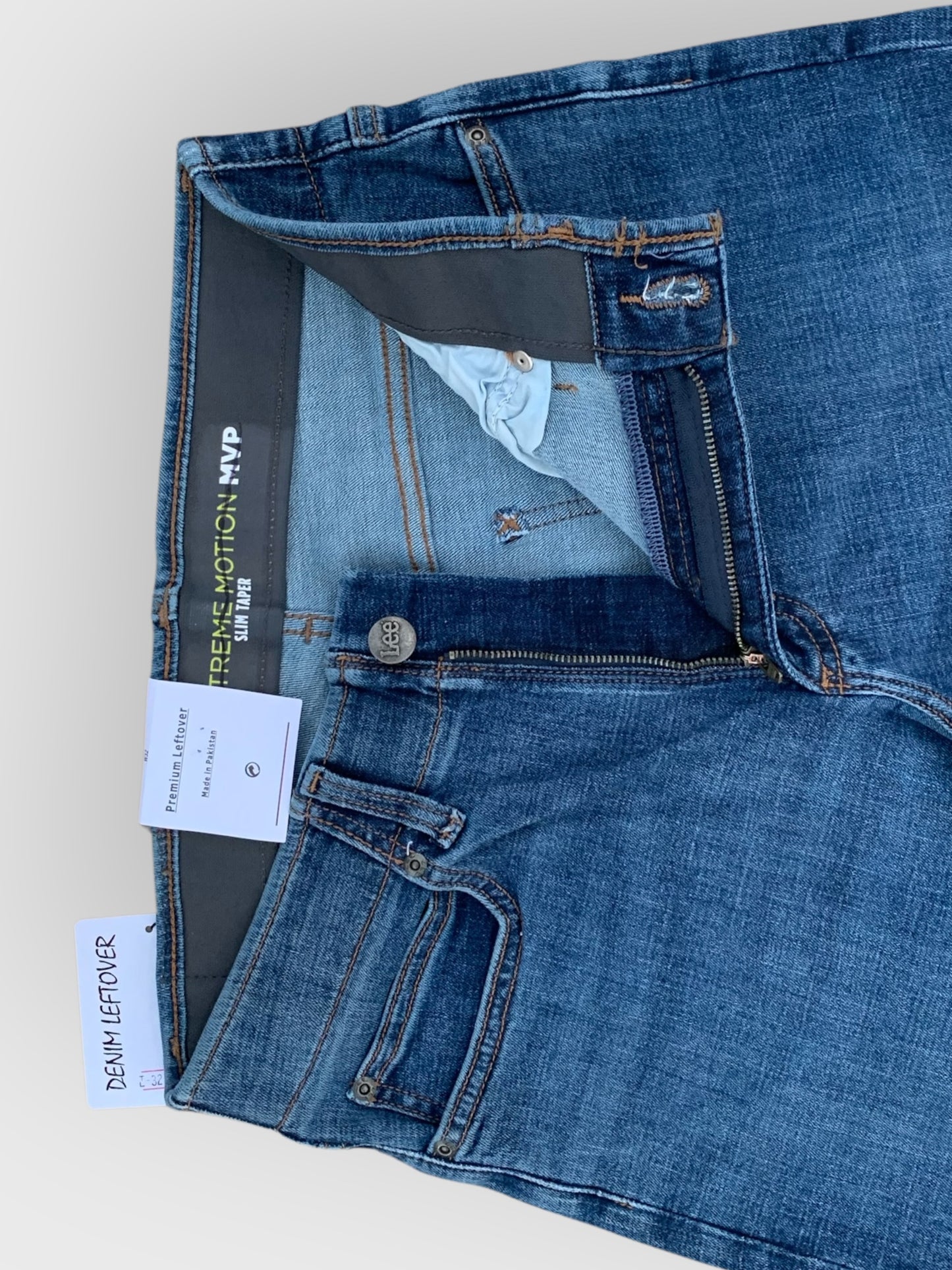 Men's Slim Fit Medium Blue Jean DL4377
