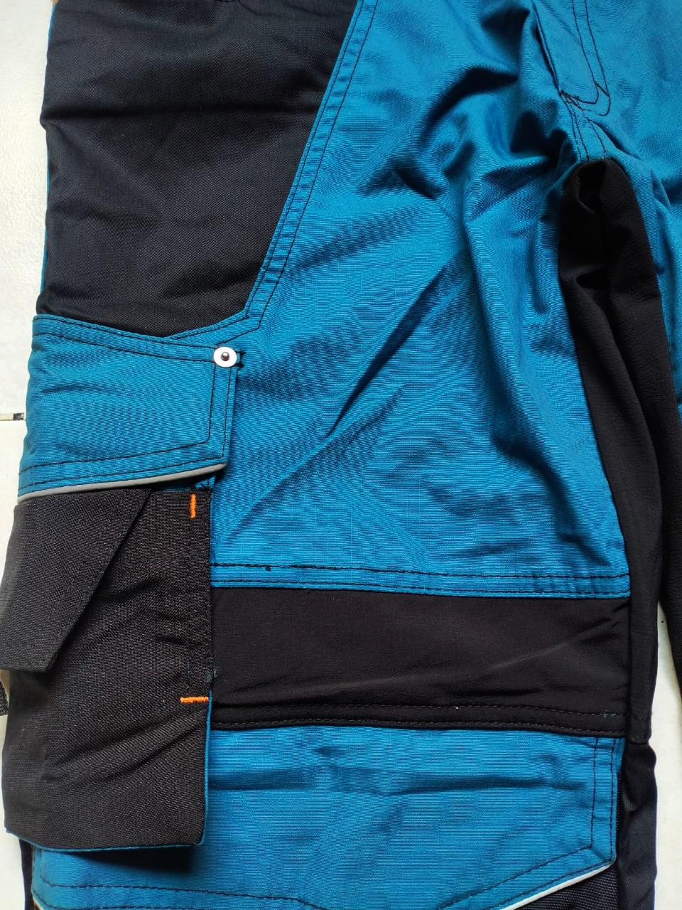 Stylish 8 Pockets Straight Fit Trouser DLT4005