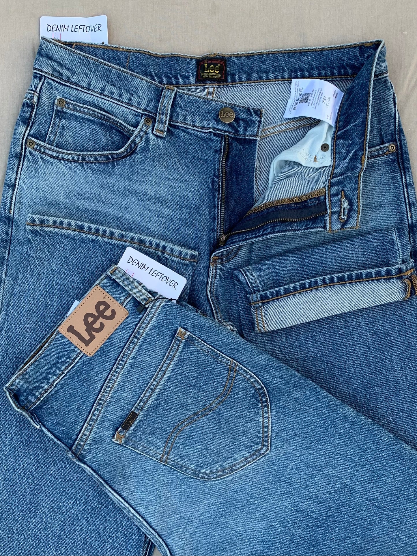 Men's Straight Fit Medium Blue Jean DL4432