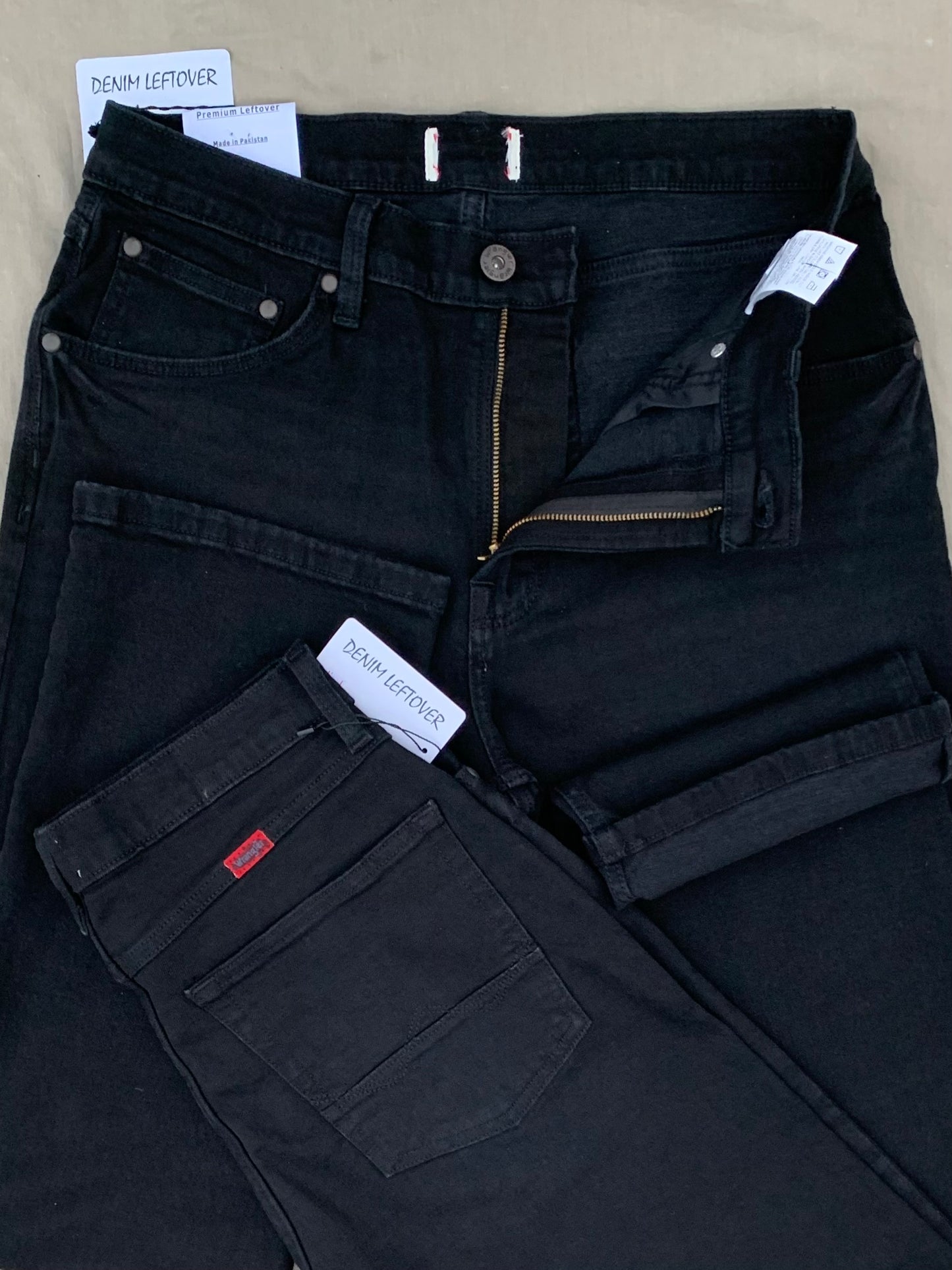 Men's Straight Fit Diamond Black Jean DL4451