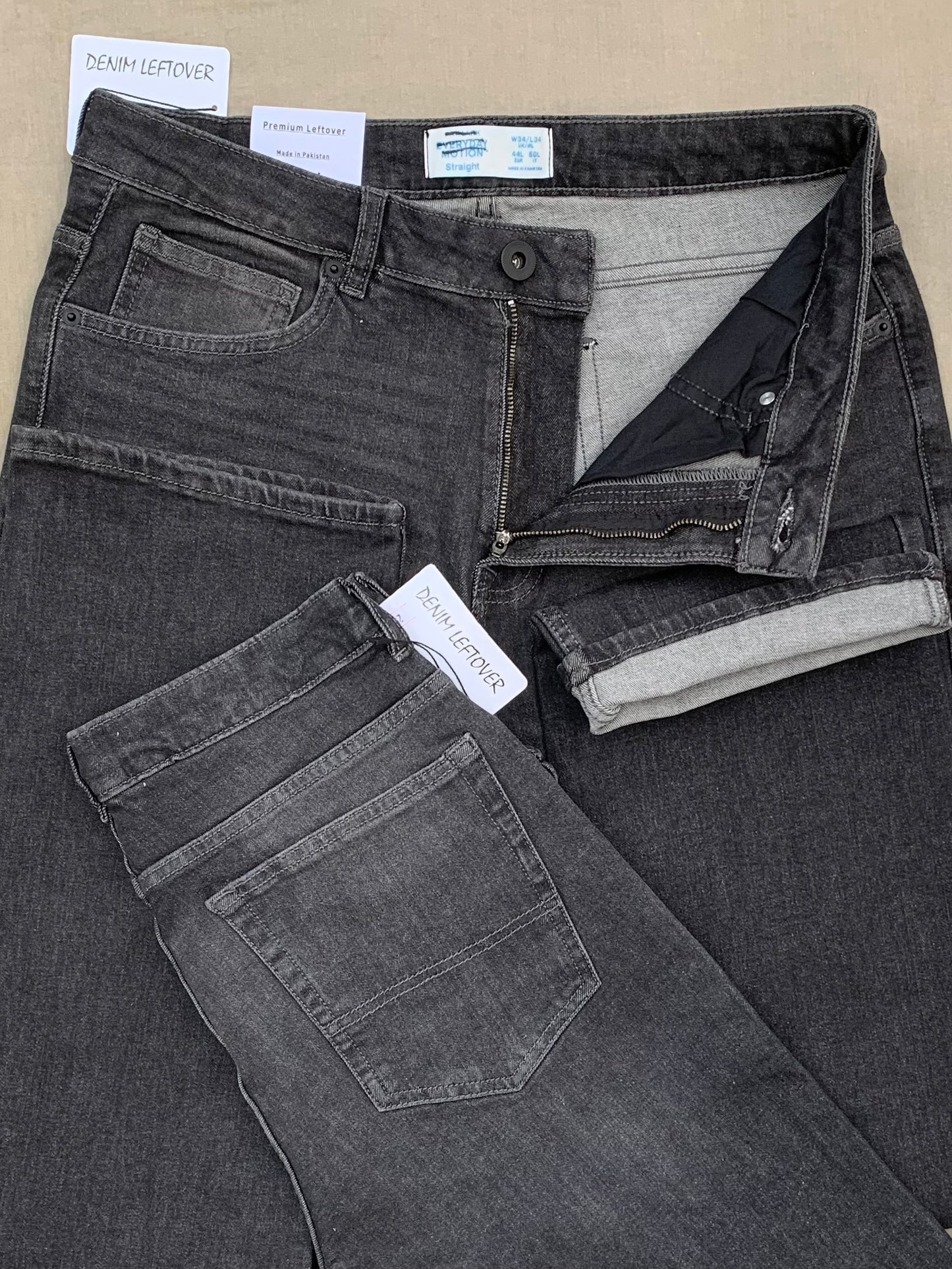 Men's Straight Fit Dark Grey Jean DL4477