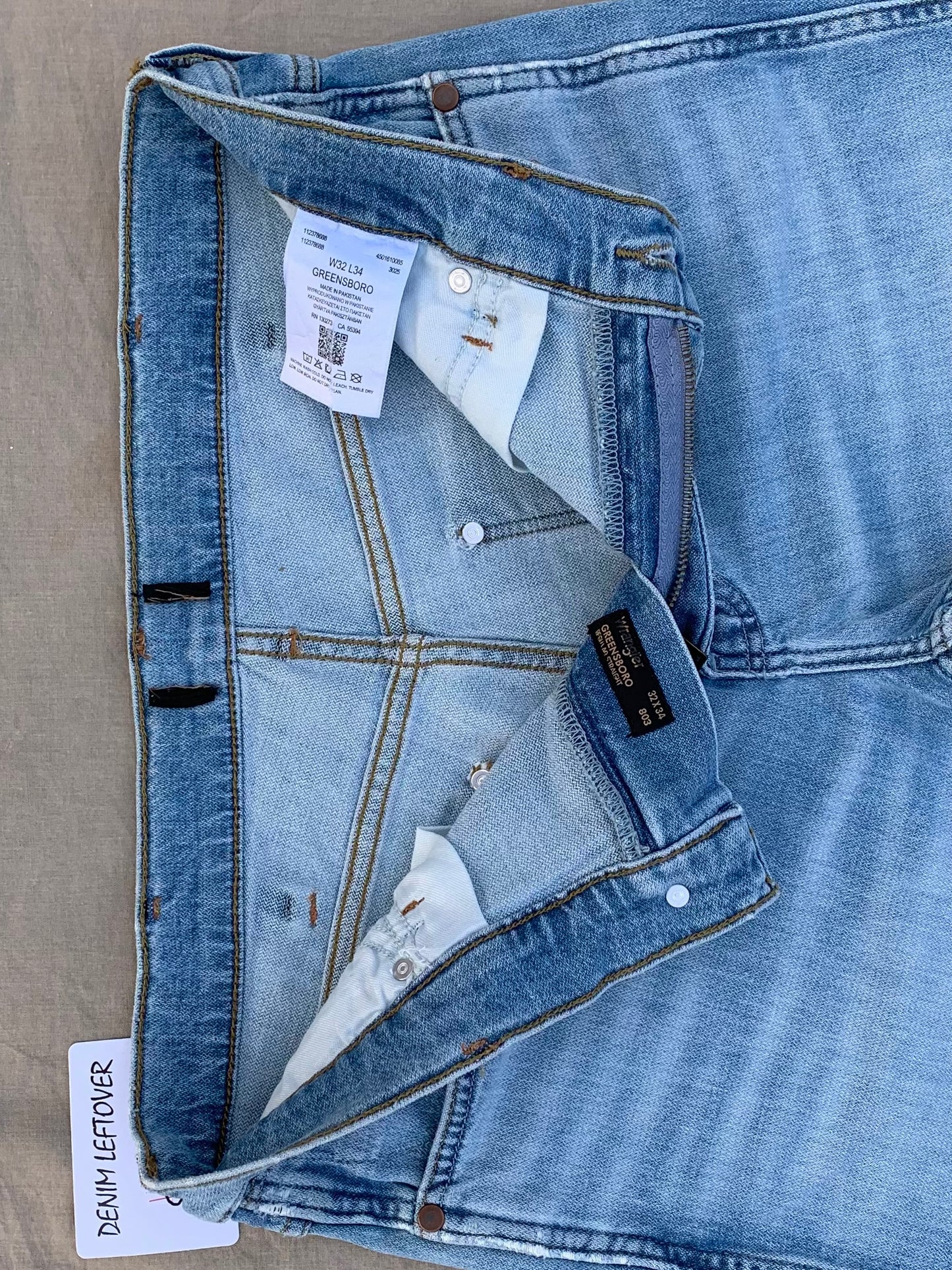Men's Regular Fit Light Blue Jean DL4445