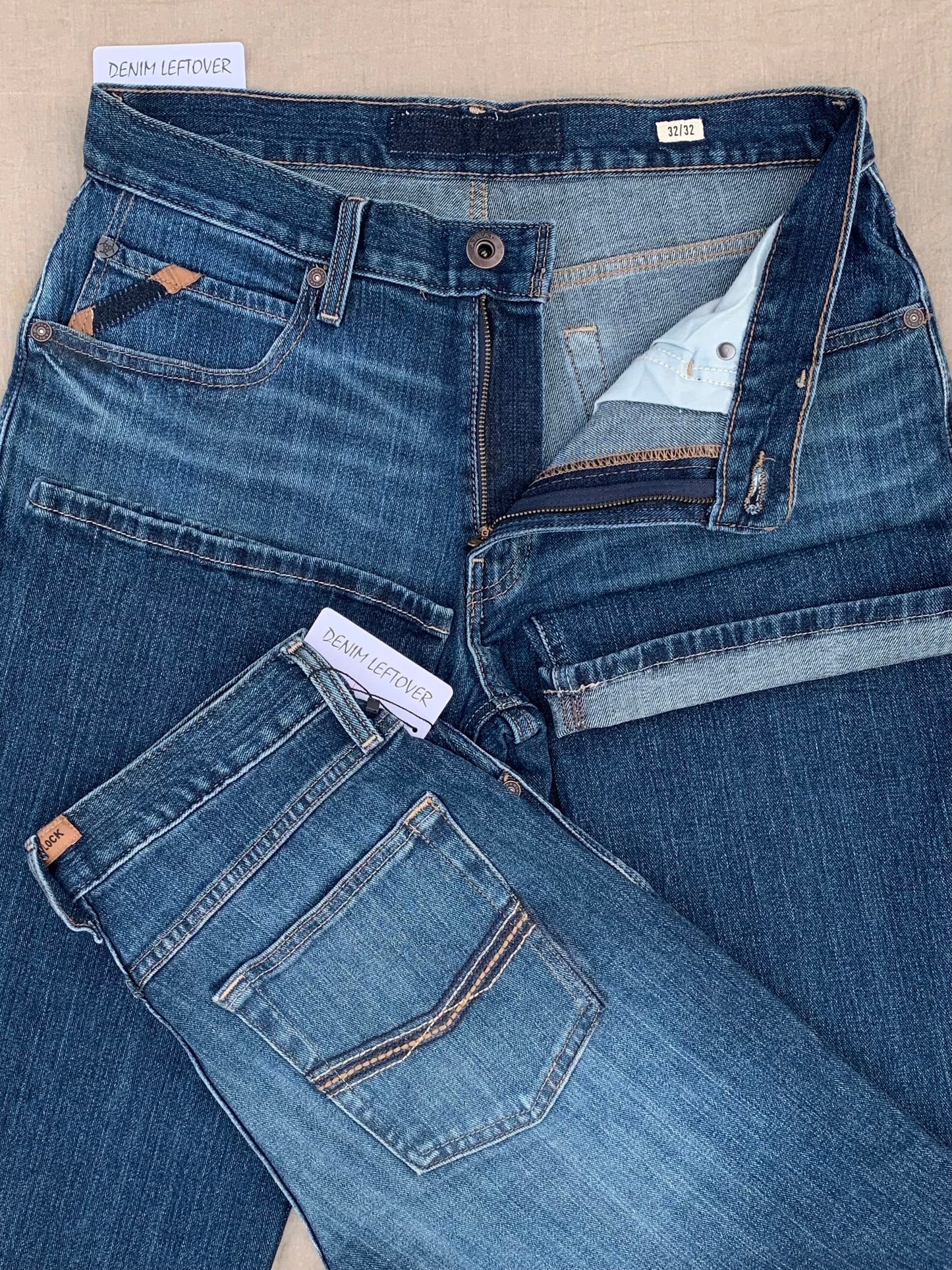 Men's Relaxed Bootcut Fit Dark Blue Jean DL4418