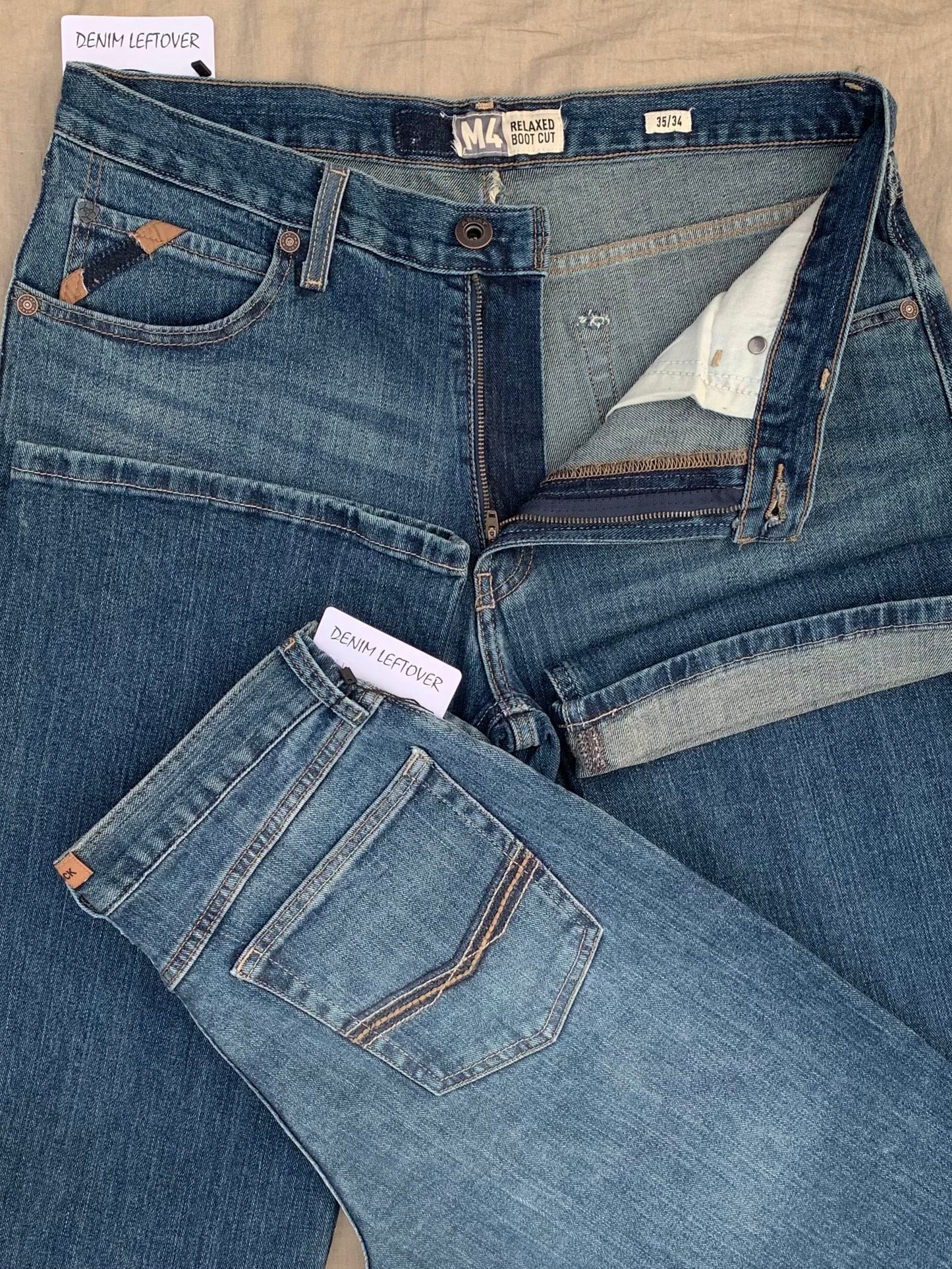 Men's Relaxed Bootcut Fit Medium Blue Jean DL4417