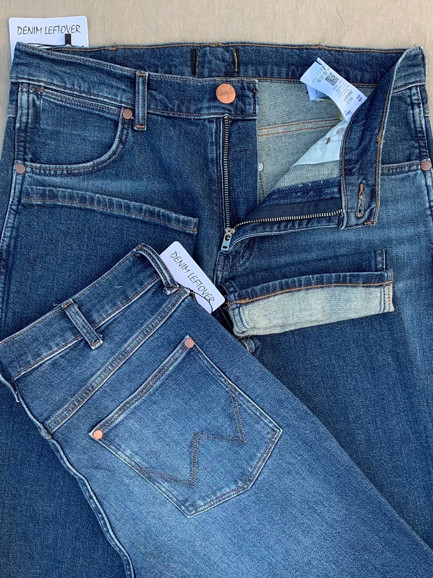 Men's Straight Fit Medium Blue Jean DL4425