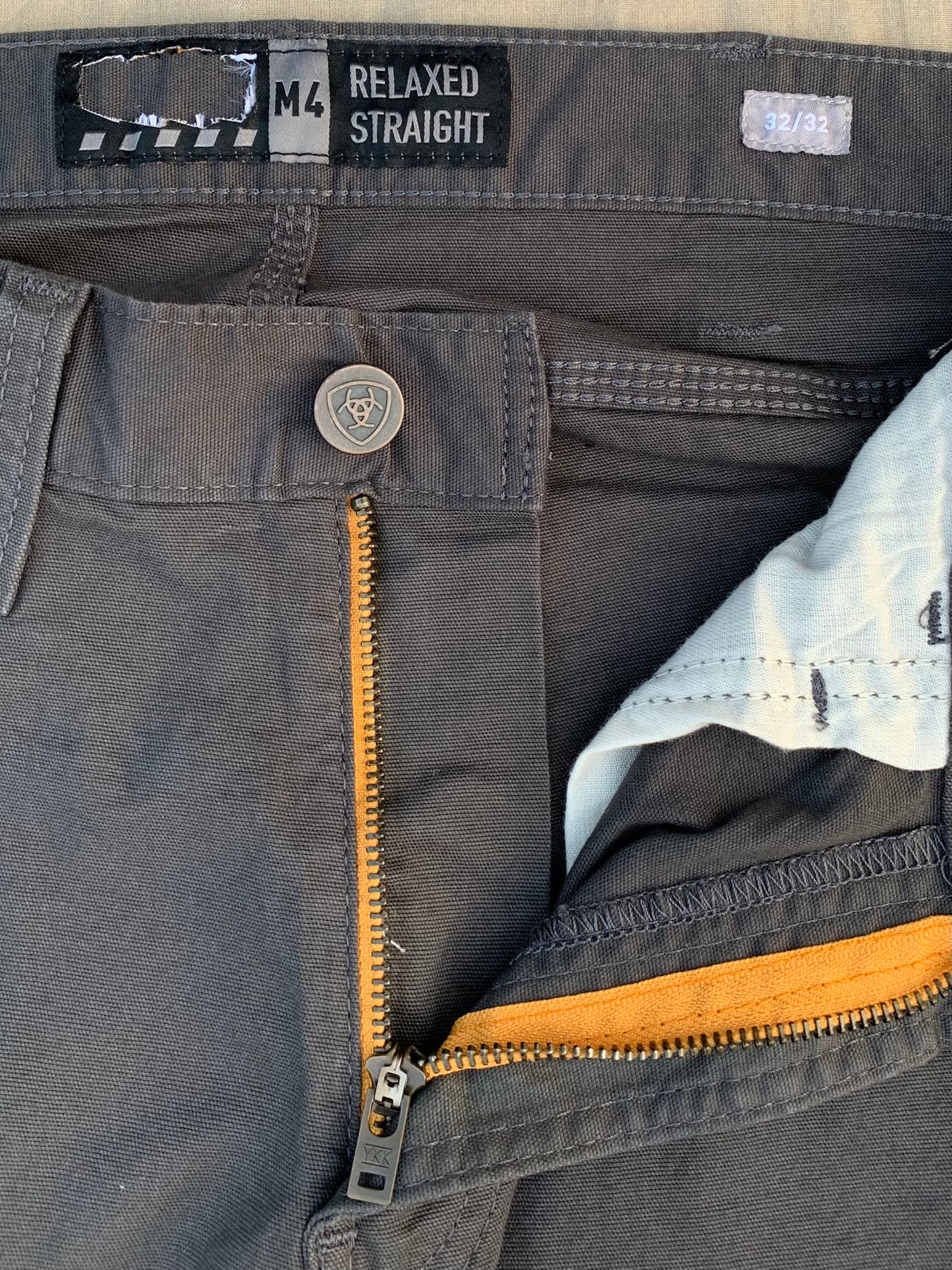 Men's Relaxed Fit Dark Grey Cotton Pant DL4426