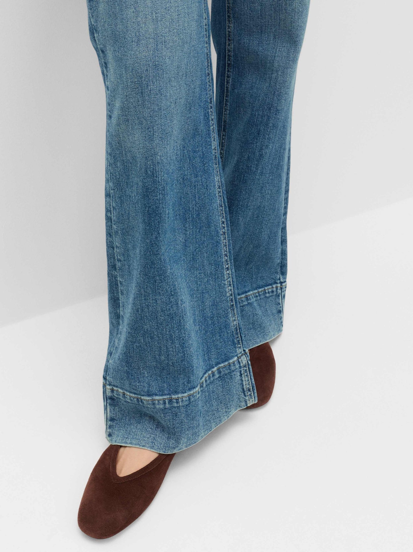 Women's Flare Wide Leg Fit Medium Blue Jean DLW384